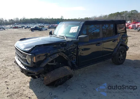 2021 Ford Bronco Black Diamond z USA, uszkodzony, nr VIN 1FMEE5BH4MLB08306